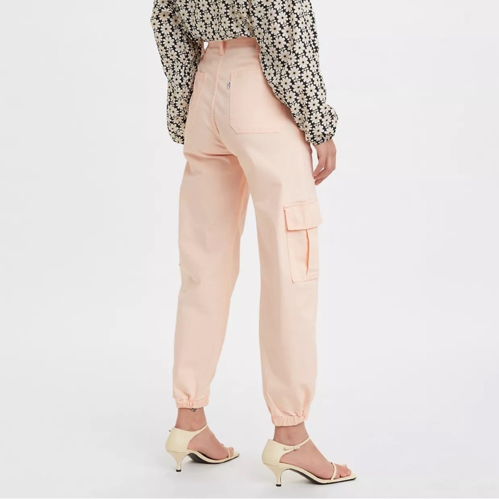 Levis High Waisted Cargo Pants - Picture 2 of 5